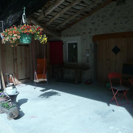 La Grange D'Agnes Bed and Breakfast Montmaur-en-Diois Buitenkant foto