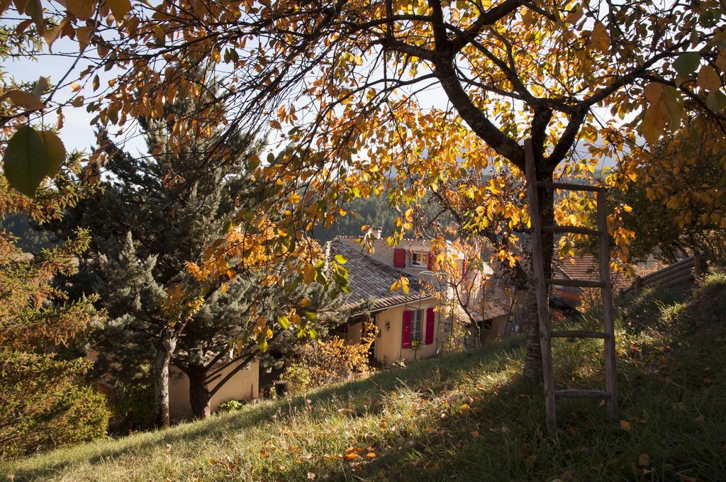 La Grange D'Agnes Bed and Breakfast Montmaur-en-Diois Buitenkant foto